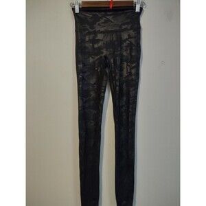 Spanx Faux Leather Leggings Women's Small Matte Black Camo Shaping Stretch